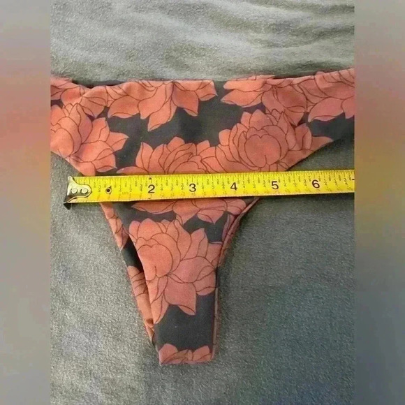 Blue and mauve floral bikini bathing suit bottom extra small reversible cheeky - Picture 3 of 9